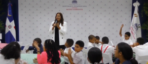 Medio Ambiente celebra mérito estudiantil de los hijos de sus colaboradores 