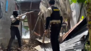 DNCD decomisa drogas y arresta a 15 personas en operativos contra narcotráfico en Baní