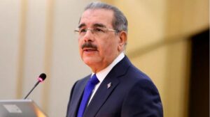 Hackean cuenta de Instagram de Danilo Medina y cambian su foto de perfil por una mujer rubia  
