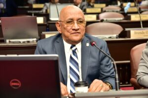 Diputado en Nagua defiende préstamos aprobados en el Congreso Nacional