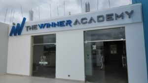 Inversionistas protestan frente a Investor Winner en La Altagracia 