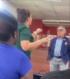 Funcionario de Universidad Evangélica responde a reclamo por aumento de tarifa: 