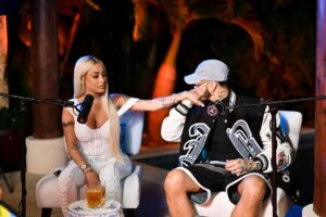 Yailin acusa a Anuel de golpearla y robarle durante su embarazo 