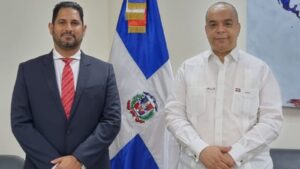 Juramentan nuevo cónsul de RD en Barcelona, España