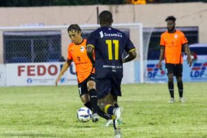 Cibao derrotó a Pantoja en el clásico del fútbol nacional  
