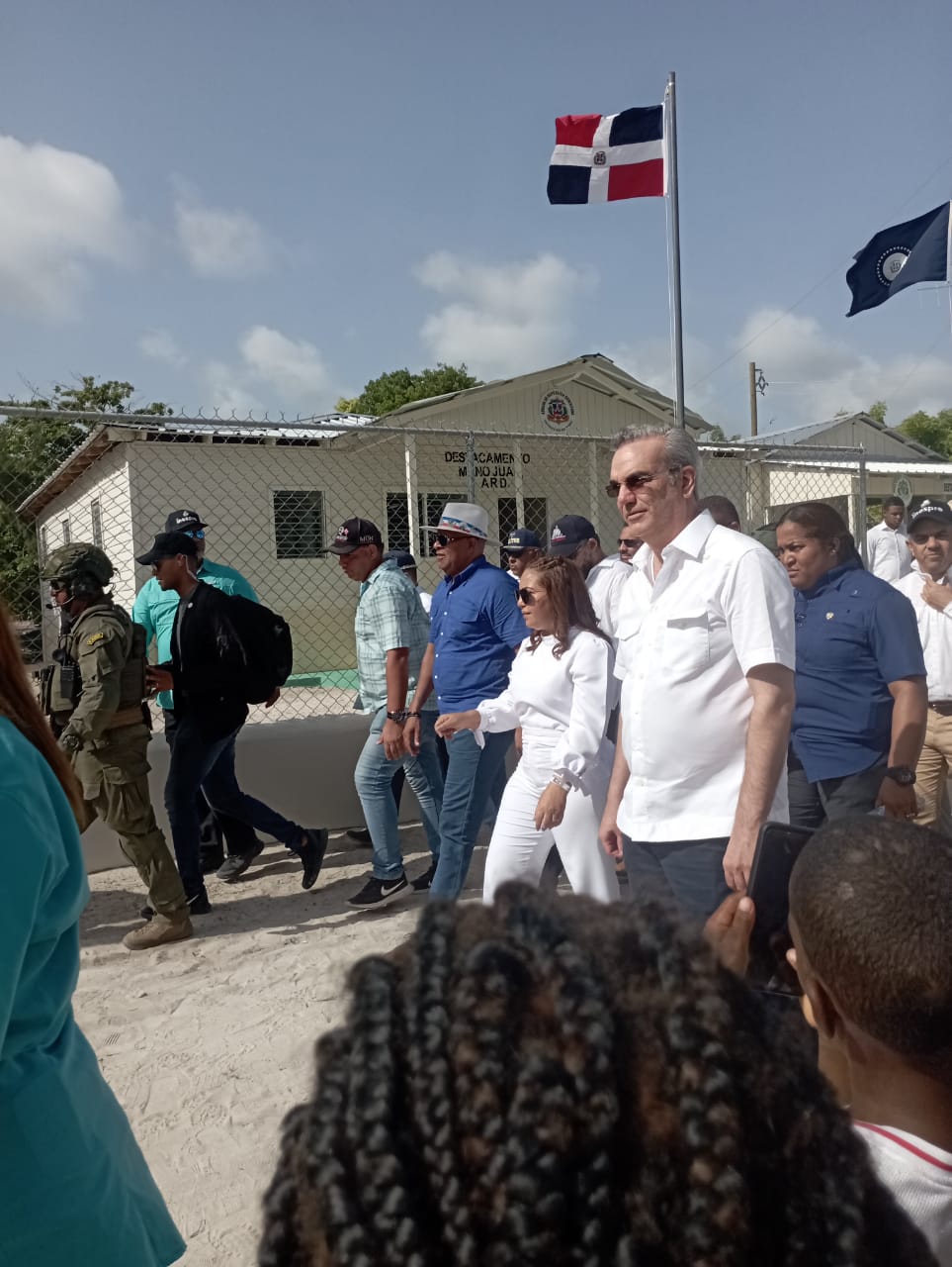 Abinader realiza visita histórica a Isla Saona, donde se realiza inversión por 600 millones en obras sociales