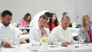 Bisonó encabeza primer consejo de Proindustria que se efectúa en Santiago