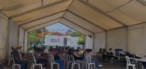 Carpa de Salud Pública repleta de pacientes este sábado en busca de pruebas Covid-19