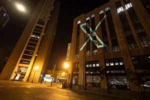 La agencia de noticias AFP demanda a Twitter por no compensarle por difundir su contenido 