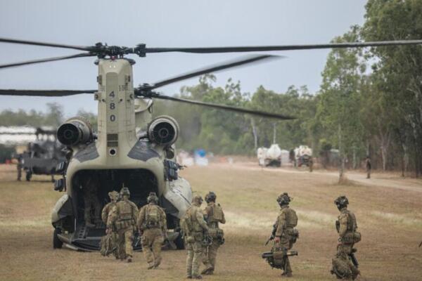 Un avión militar de EE.UU. se estrella en el norte de Australia con 23 tripulantes
