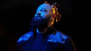 Bray Wyatt fue estrella de WWE ganador de varios títulos durante su permanencia en la máxima compañía del deporte espectáculo.
