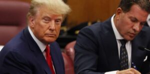 ¿Cómo funciona el gran jurado que ha imputado a Trump por el asalto al Capitolio?