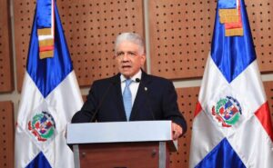Eduardo Estrella se despide de la presidencia del Senado