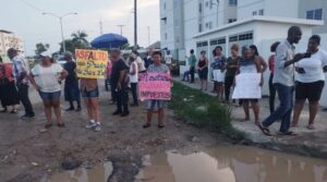 Habitantes de Corambar II en SDE reclaman construcción de calles y agua potable