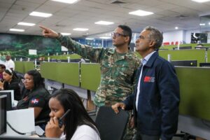 Ministro de la Presidencia supervisa  Plan de Contingencia del Sistema 911 ante trayecto tormenta Franklin