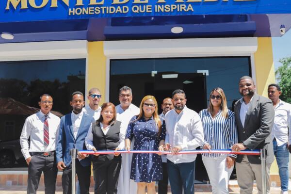 Monte de Piedad inaugura sucursal en Azua 