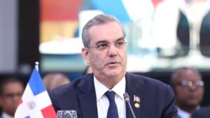 Presidente Abinader advierte a funcionarios sobre uso de fondos de instituciones en campaña