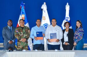 MOPC suscribe acuerdo con Indocal para certificación en normas de calidad y antisoborno 