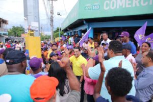 Luis Alberto inaugura Local PLD en Villa Liberación; realiza visitas Casa a Casa escuchando inquietudes y promoviendo sus iniciativas para el rescate de SDE

