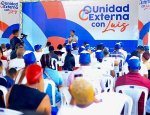 47 presidentes comités de base del PLD de SDE se juramentan en Unidad Externa con Luis  