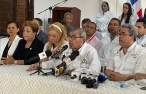 Colegio Médico ratifica llamado a paro este jueves y viernes