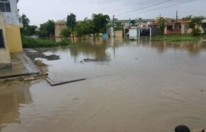 Prados de la Caña piden auxilio de la Caasd y Mopc frente a la tormenta Franklin
