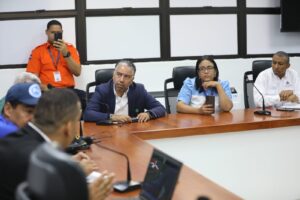 Medio Ambiente sigue plan de contingencia por paso de la tormenta Franklin