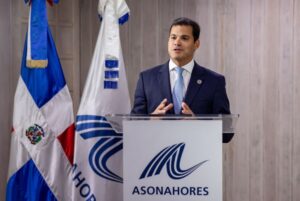 Asonahores destaca medidas del gobierno para mitigar los efectos del sargazo