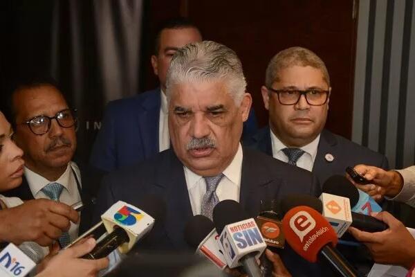 Miguel Vargas dice PRD irá a misa para agradecer por renuncia de dirigentes