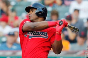 Para Yasiel Puig, su estada con las Estrellas será su tercera en LIDOM, en el cual jugó para los Toros del Este en dos ocasiones.