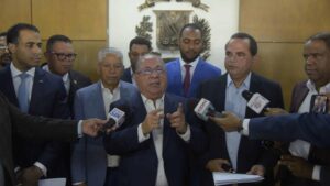 Partidos de oposición solicitan a la JCE dejar sin efecto límites a la campaña 