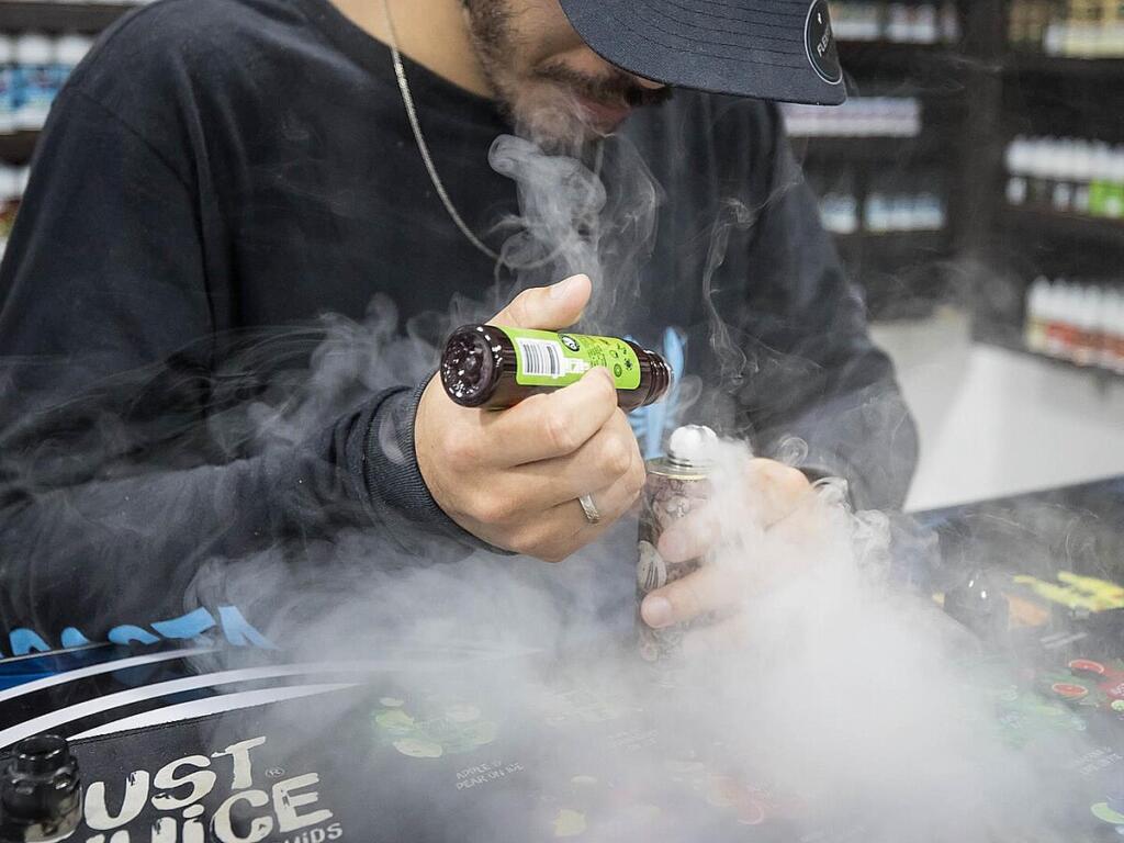 Cmo saber si mi hijo fuma cigarrillos electrnicos?