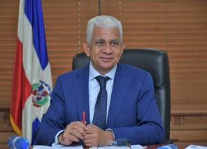 Ricardo de los Santos: De la agricultura a la política, el nuevo presidente del Senado