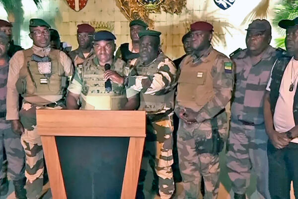 Nuevo golpe en África: militares toman el poder en Gabón