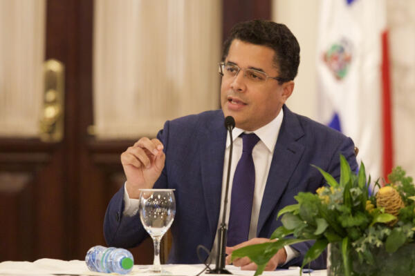 Ministro de Turismo informa que en el mes de agosto el país recibió 784, 284 mil turistas