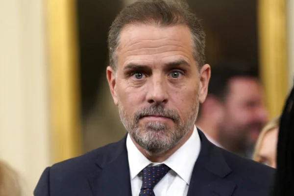 Acusan a Hunter Biden de cargos federales por posesión de un arma y el uso de narcóticos
