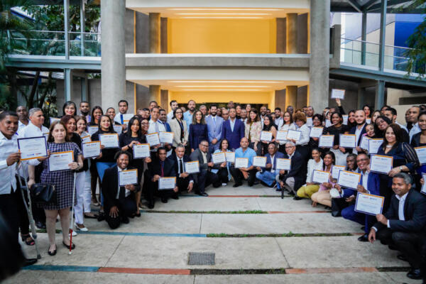 Edesur y Unapec inician tercer diplomado sobre el sector eléctrico para periodistas y comunicadores