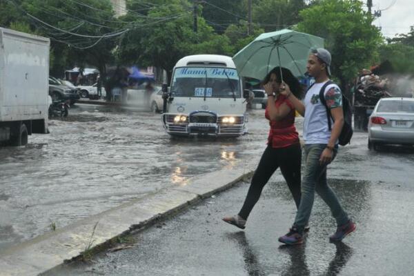 Vaguada inestabilizará la atmosfera del país con aguaceros 