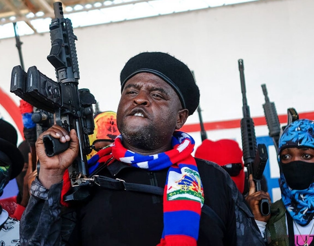 Barbecue anuncia que derrocará a Ariel Henry del poder con la fuerza de las armas 