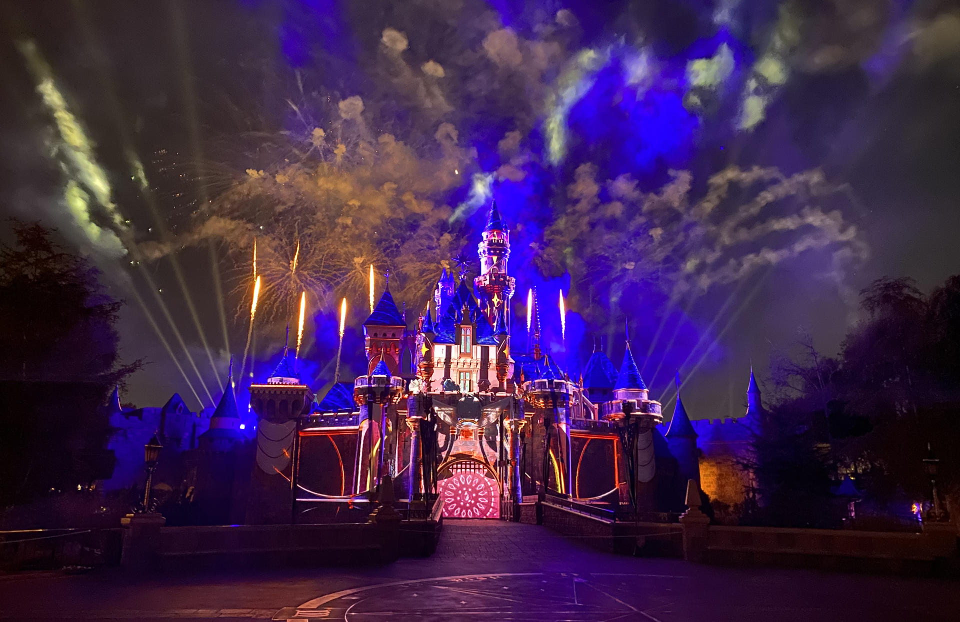 Disney planea invertir 60,000 millones de dólares para la expansión de sus parques y cruceros