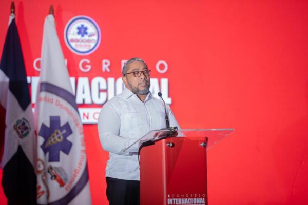 Doctor Weyny Hayro González, presidente de Sodoem.