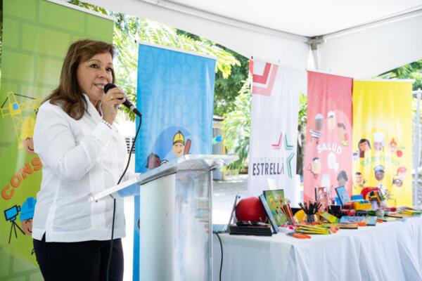 Fundación Estrella auspicia formación en inglés 