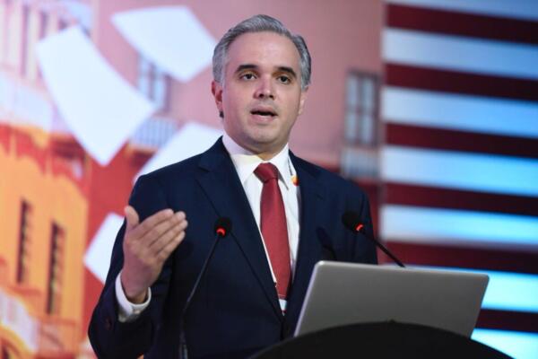 Ministro de Trabajo admite que intentaron “carterearlo” en acto político el fin de semana