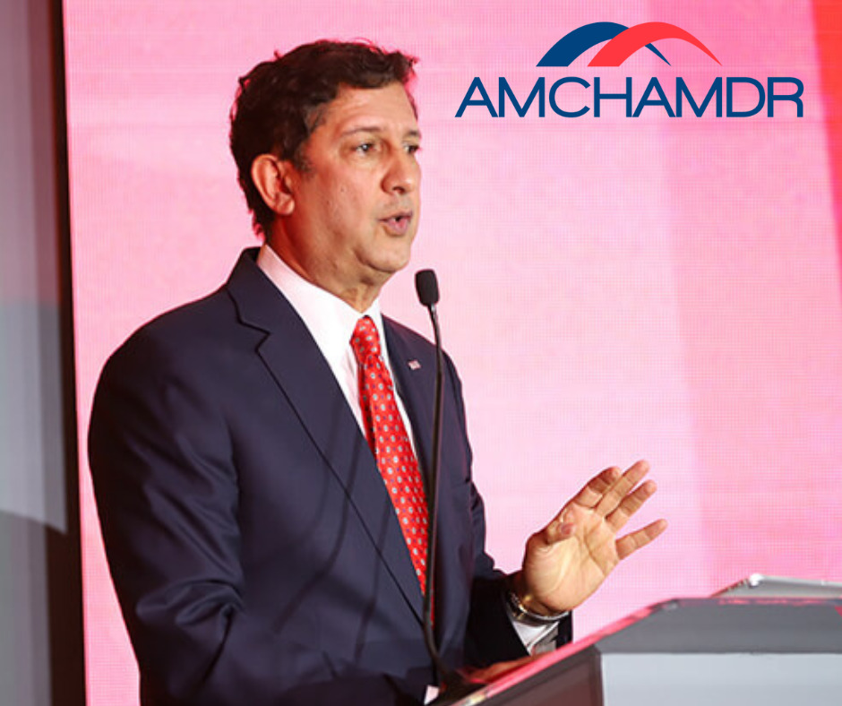 Manuel Estrella es miembro de la Cámara Americana de Comercio