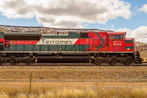 México: suspenden operación de trenes usados por migrantes
