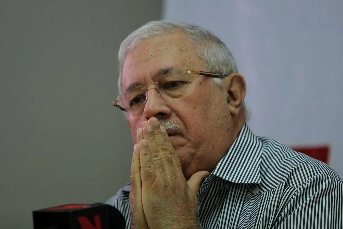 Muere periodista Álvaro Arvelo Hijo