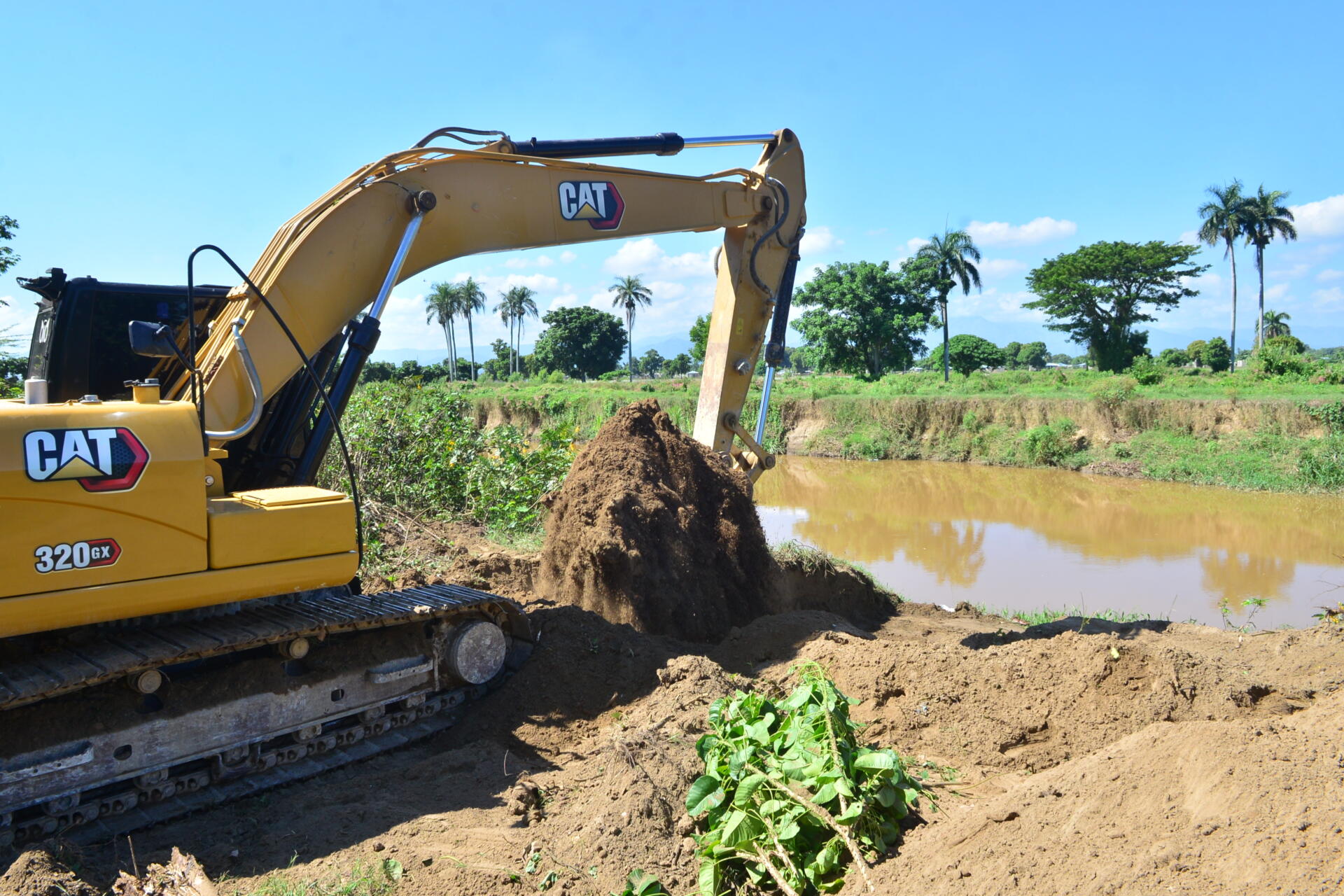 Rehabilitan canal La Vigía en respuesta a derivación del río Masacre - Ricardo Flete