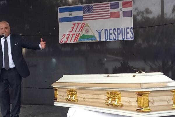 Dominicano Isaac Céspedes lleva obra “Sepultemos a Violencia” a El Salvador