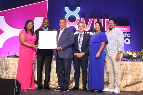 Rinden tributo a visionarios líderes de lucha contra el cáncer en República Dominicana