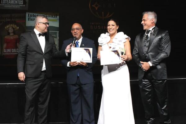 Instituto Internacional de Negocio Europeo reconoce a COOPSEGUROS